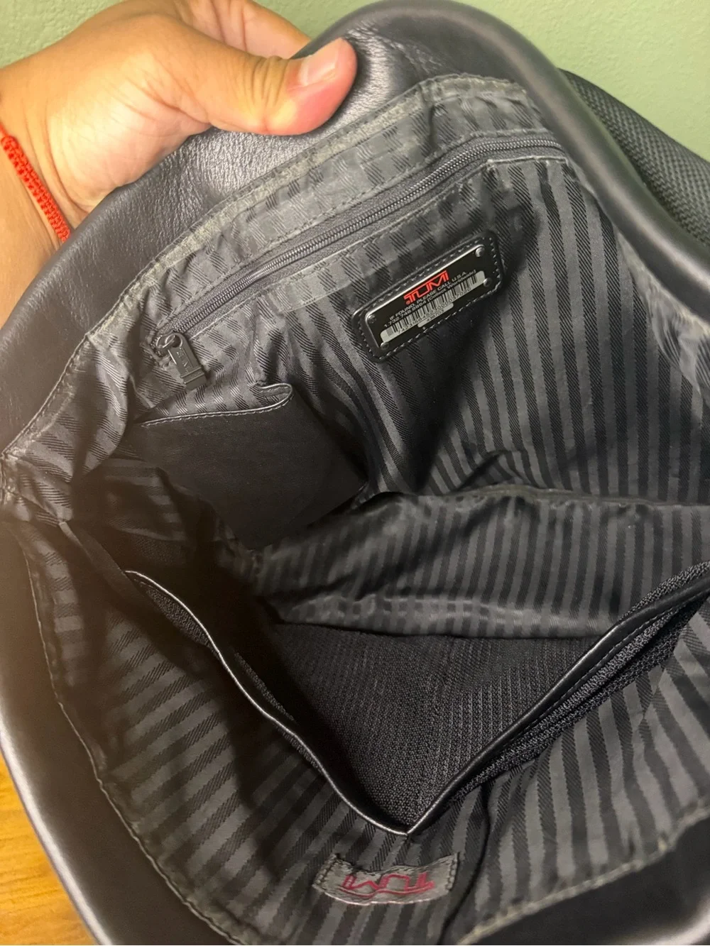 Tumi messenger bag